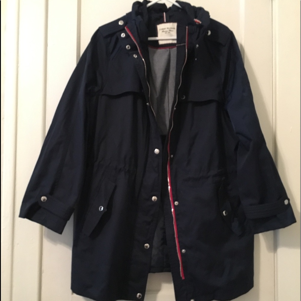 Tommy Hilfiger plus trench with hood. 2x